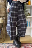 Patrick Plaid Brushed Cotton 7/8 Barrel Pant Navy